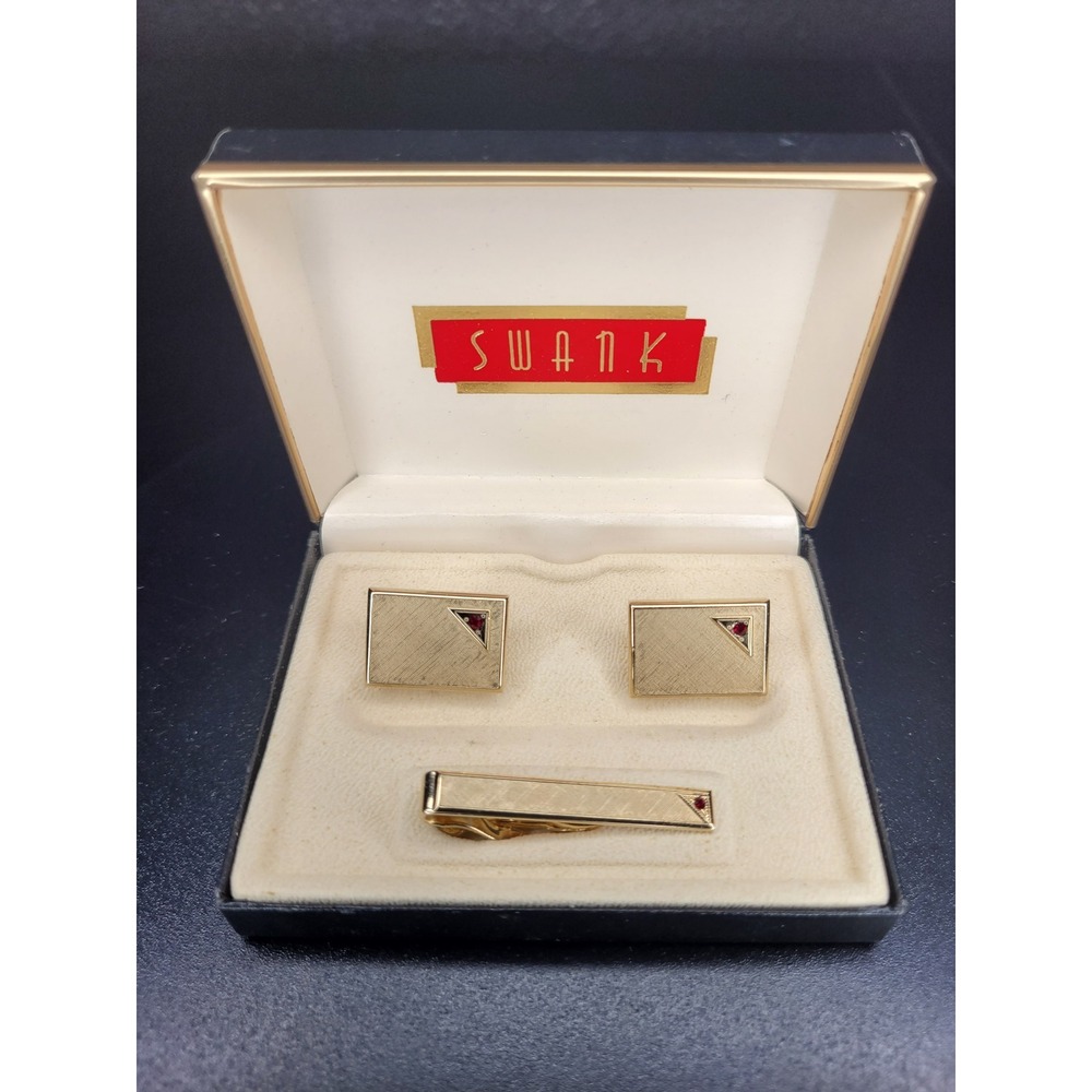 Swank Cufflink Tie Clip Set Gold Tone Textured Red Accent Boxed Excellent